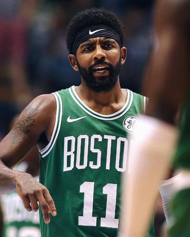 体总：占旭刚任举重摔跤柔道中心主任，王励勤任乒羽中心副主任（体育总局任命：占旭刚出任举摔柔中心主任，王励勤任乒羽中心副主任）