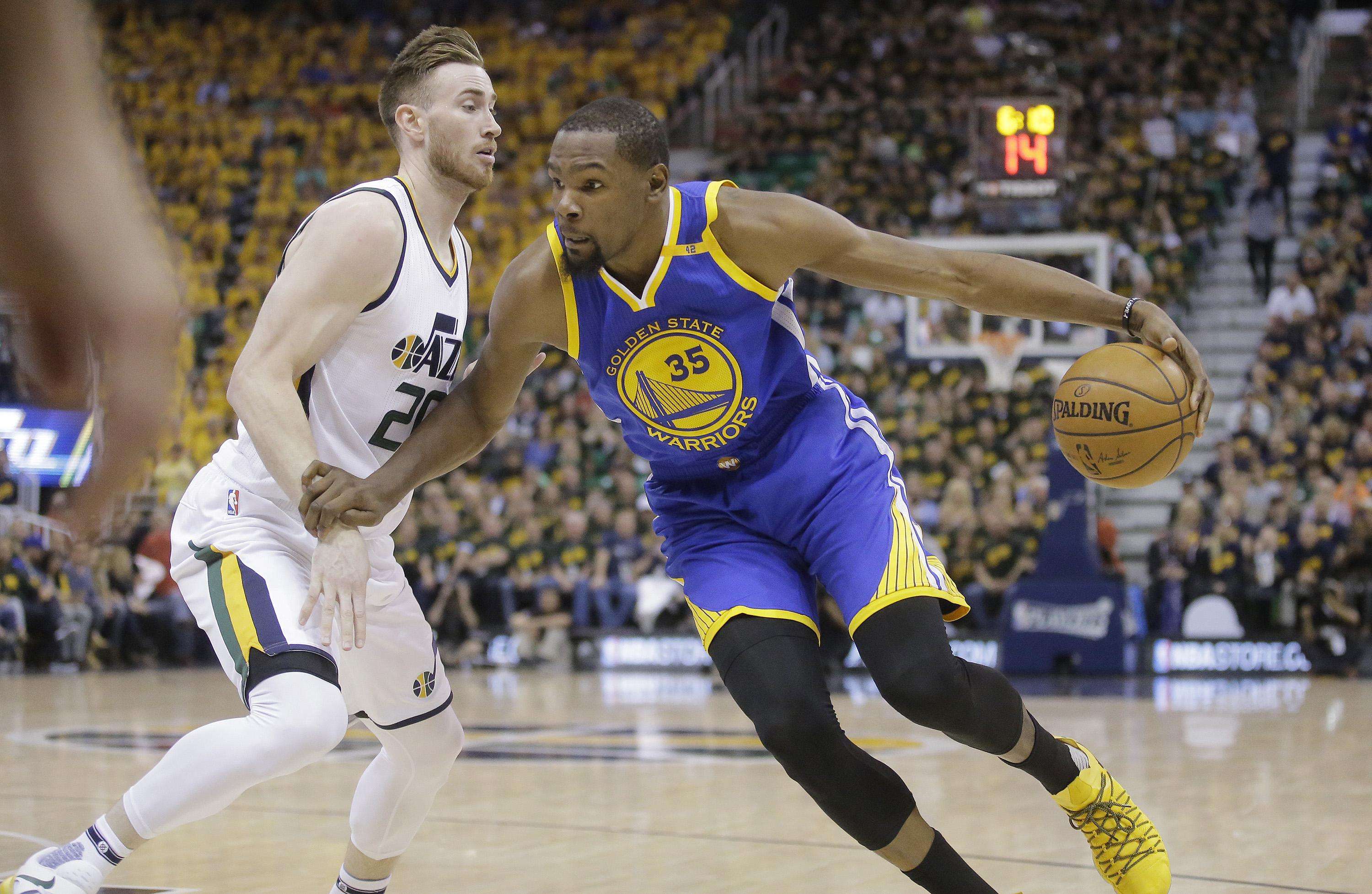 TK谈心中最佳阵容：梅罗入选、魔笛、齐达内、大罗、小罗在列（TK公布心目中最佳阵容：梅罗上榜，魔笛、齐达内、大罗、小罗悉数入围）