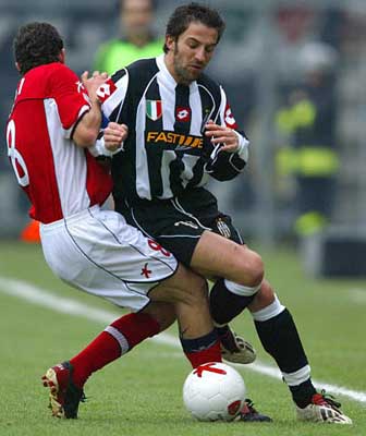 穆勒：下赛季我还会在温哥华白浪，我对这里非常满意（穆勒确认留队：下赛季继续效力温哥华白浪，我在这里很满意）