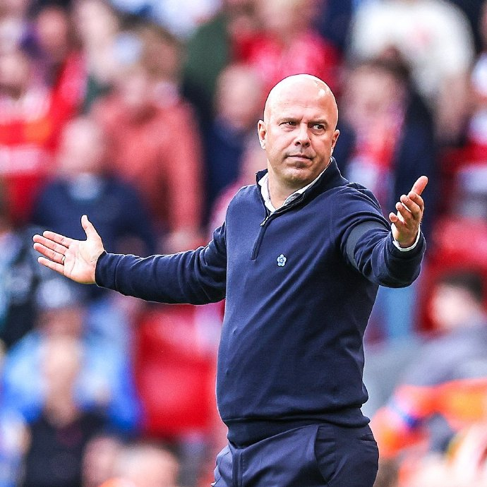 北京潜力赛首发平均年龄30.8岁，方硕年龄最大为35岁（北京潜力赛首发平均年龄30.8岁，35岁的方硕为队内最年长）