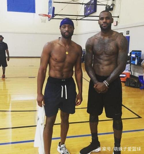 詹姆斯艰难胜利，球队逆境求生（詹姆斯苦战取胜，球队逆境突围）